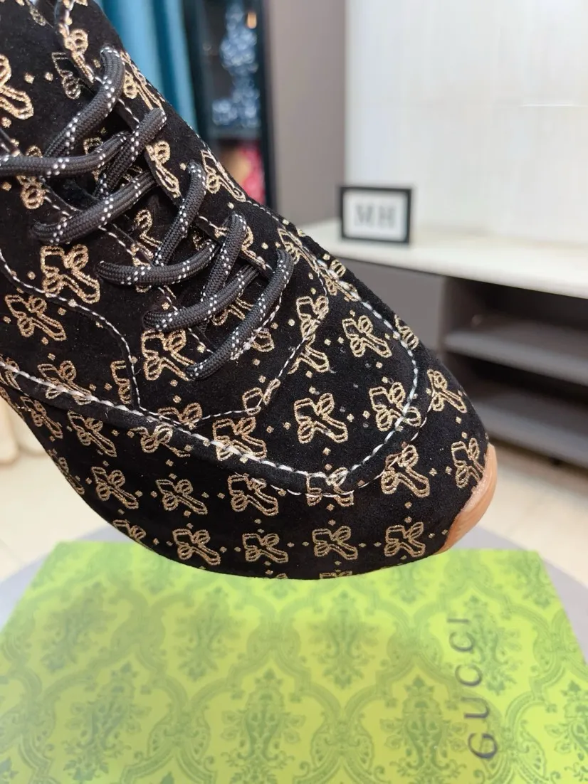 Men's shoes 💰560🌹🌹【GUCCI】pop-top casual sneakers with daddy outsole, breathable and comfortable, easy to walk, a versatile style for trendy men, upper with cowhide edged outsole design➕genuine leather lining➕Gucci's popular original outsole, sports and running style, super comfortable. Code number 38-44